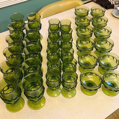 Lot 20 Fostoria Olive Green Glassware Footed Wines Sherbets 36 pcs