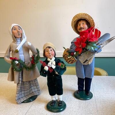 Lot 35 Byers Choice Holiday Carolers Gardener Woman Boy with Toys