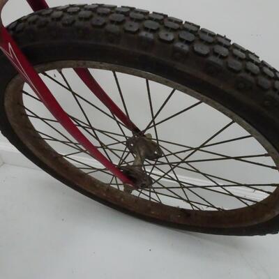LOT 520 VINTAGE 1978 SCHWINN SPITFIRE BIKE