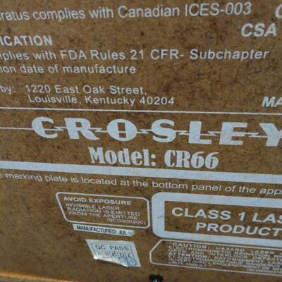 LOT 523  CROSLEY MODEL CR66 PHONOGRAPH, CD PLAYER, RADIO