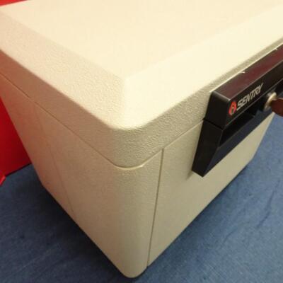 LOT 528. SENTRY MODEL 1170 FIRE RESISTANT FILE BOX