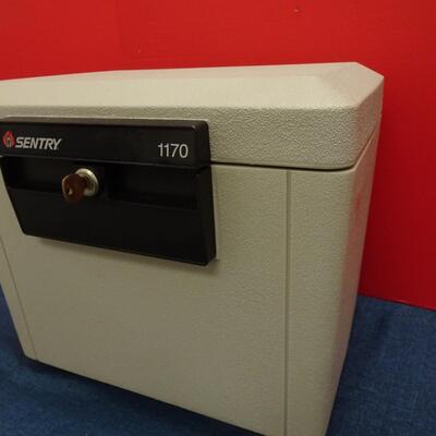 LOT 528. SENTRY MODEL 1170 FIRE RESISTANT FILE BOX