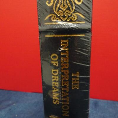 LOT 532  THE INTERPRETATION OF DREAMS BY SIGMUND FREUD