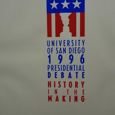 LOT 538. FRAMED 1996 PRESIDENTIAL DEBATE POSTER PENCIL SIGNED BY ARTIST