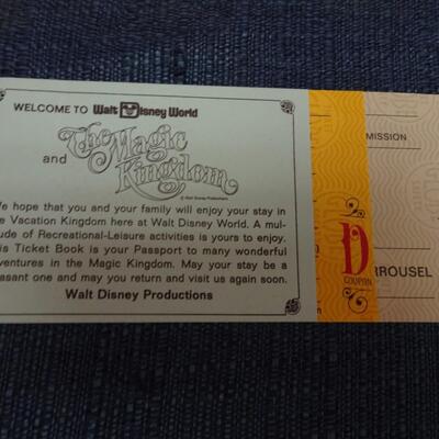 LOT 540. VINTAGE 1973 DISNEY WOLRD INFORMATION GUIDE, VINTAGE KNOTTS AND HEARST CASTLE BOOKLET