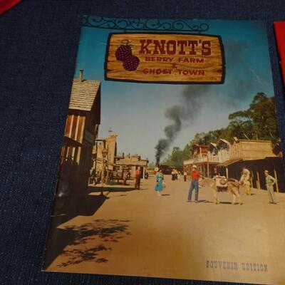 LOT 540. VINTAGE 1973 DISNEY WOLRD INFORMATION GUIDE, VINTAGE KNOTTS AND HEARST CASTLE BOOKLET
