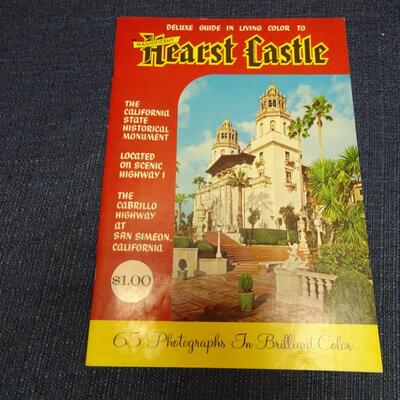 LOT 540. VINTAGE 1973 DISNEY WOLRD INFORMATION GUIDE, VINTAGE KNOTTS AND HEARST CASTLE BOOKLET