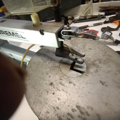 Dremel 16" scroll saw