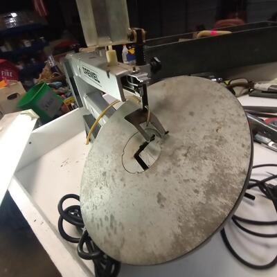 Dremel 16" scroll saw