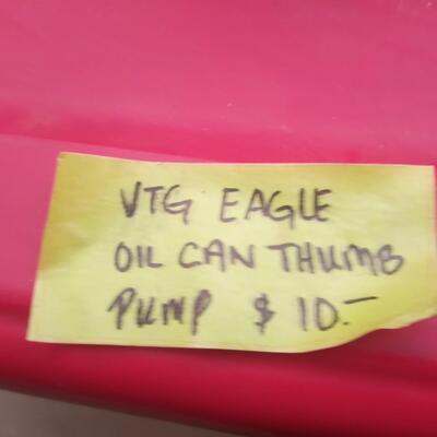 Vintage thumb pump oil cabs