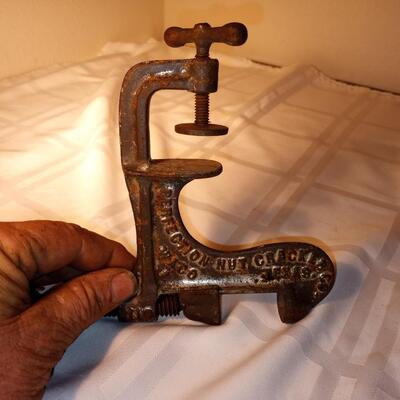 Perfection Nut cracker