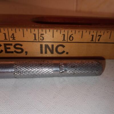 SNAP ON 3/8" Breaker upld 1/28