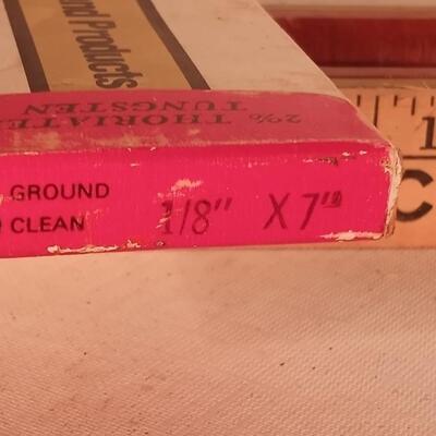 V&H Gold Band Products 1/8x7 2% Thoriated Tungsten Electrodes upld 1/28