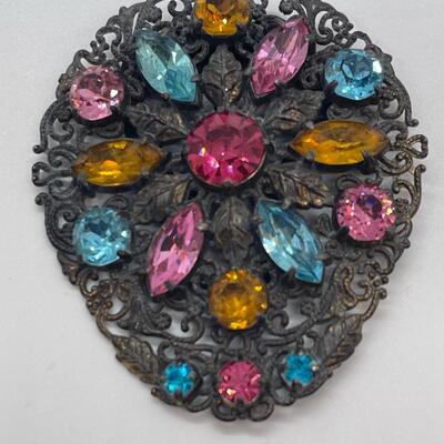 Lovely dress clip
