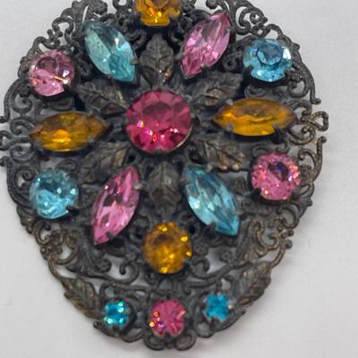 Lovely dress clip