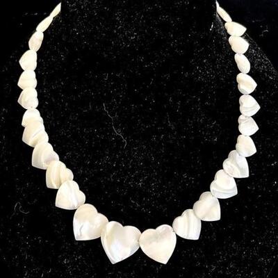 Mother of Pearl Necklace. Very Nice.