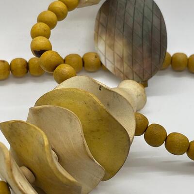 Wood necklace lot