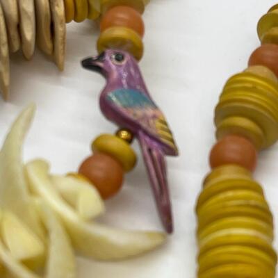 Wood necklace lot 2