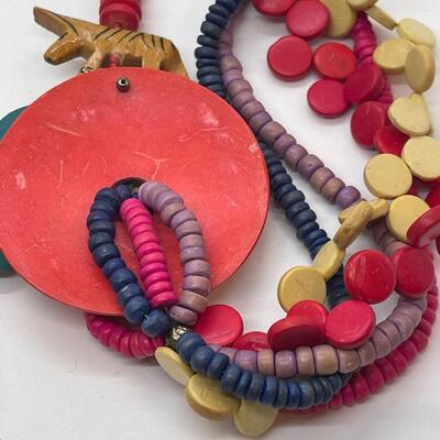 Wood necklace lot 2