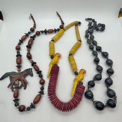 Wood necklace lot 3