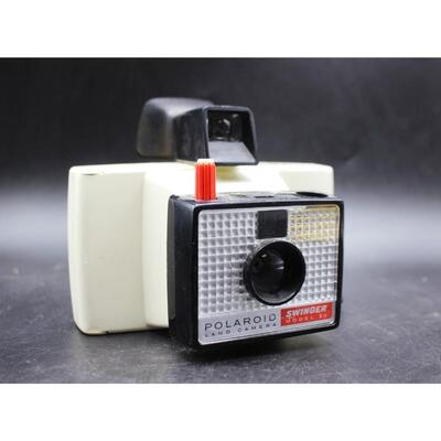 Vintage Polaroid Land Camera Swinger Model 20 EstateSales pic
