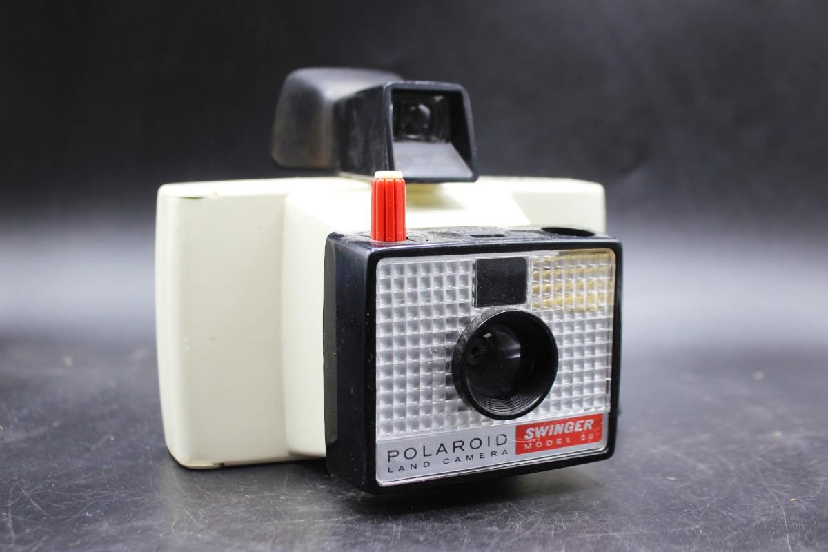 Vintage Polaroid Land Camera Swinger Model 20 | EstateSales.org