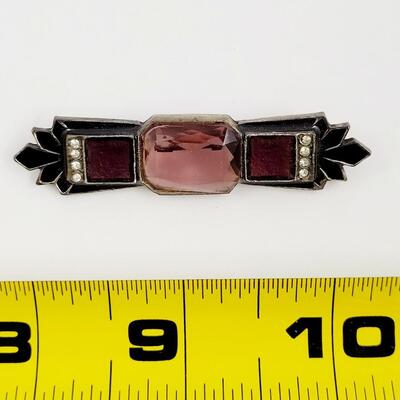 VINTAGE DARK TONED BROOCH