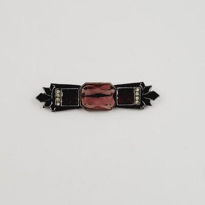 VINTAGE DARK TONED BROOCH