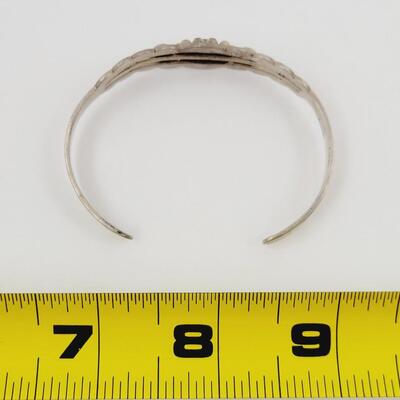 NATIVE AMERICAN STERLING STONE CENTER BRACELET