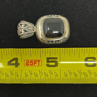 BLACK ONYX & 925 STERLING SILVER PENDANT