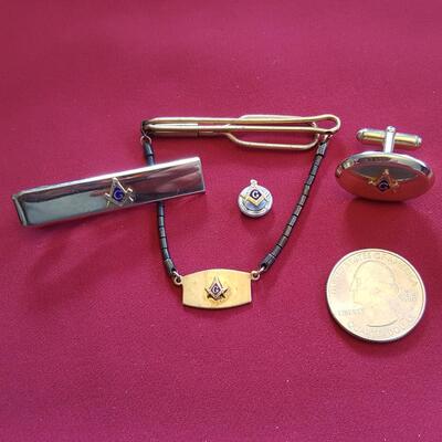 Grouping of Masonic Items