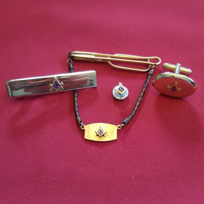 Grouping of Masonic Items