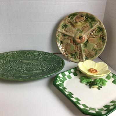B730 Lot of Majolica style serving platters