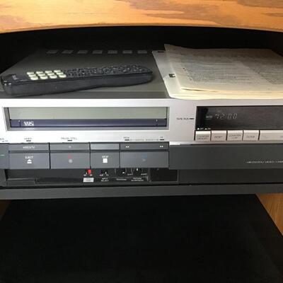 D5 - JVC VHS Player