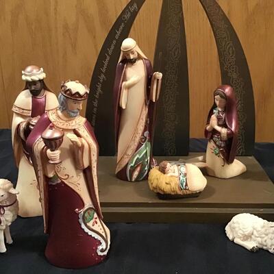 26 - Nativity Set