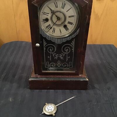 46 - Vintage Mantel Clock