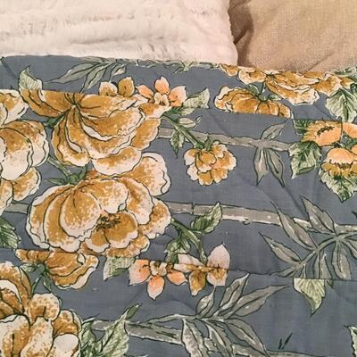 56 - 3 Blankets & Bedspread