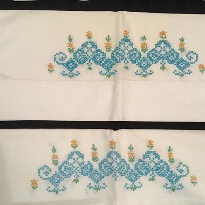 61 - 3 Embroidered Pillowcases