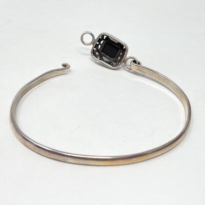 BLACK ONYX & 925 STERLING SILVER BANGLE BRACELET