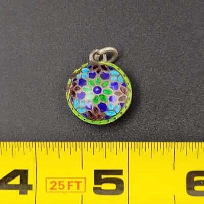 COLORFUL METAL CIRCLE PENDANT