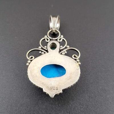 925 STERLING SILVER ORNATE PENDANT W/ BLUE STONE