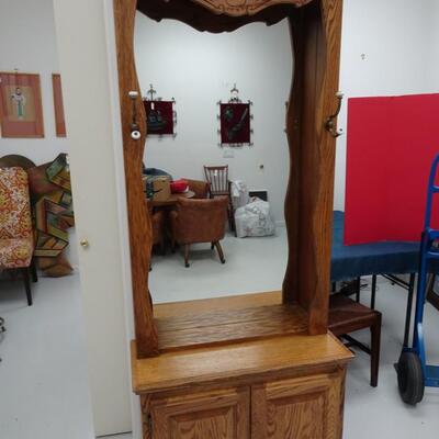 LOT 545. HALL TREE WITH MIRROR AND STORAGE