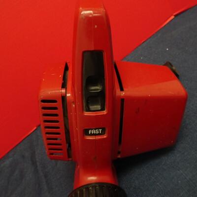 LOT 543. TORO 850 BLOWER