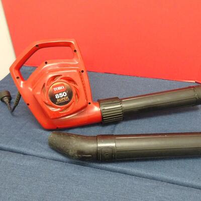 LOT 543. TORO 850 BLOWER
