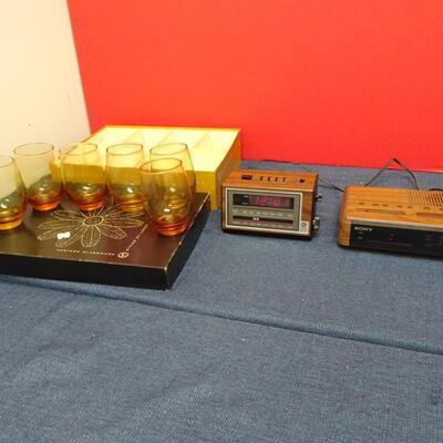 LOT 547. VINTAGE GLASSWARE AND TWO VINTAGE ALARM CLOCKS
