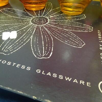 LOT 547. VINTAGE GLASSWARE AND TWO VINTAGE ALARM CLOCKS