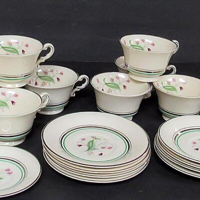 Vintage Syracuse China Old Ivory Set of 8 Cup and Saucers and 1 Demitasse Saucer, Coralbell Pattern