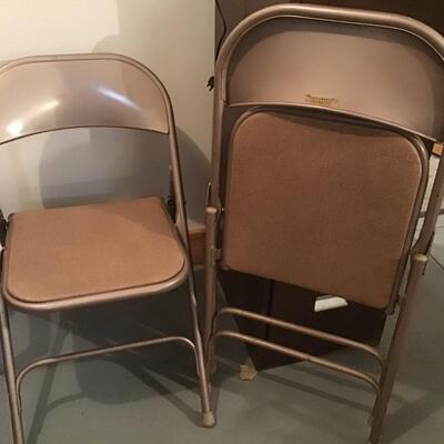132 - Vintage pair of Samsonite Folding Chairs
