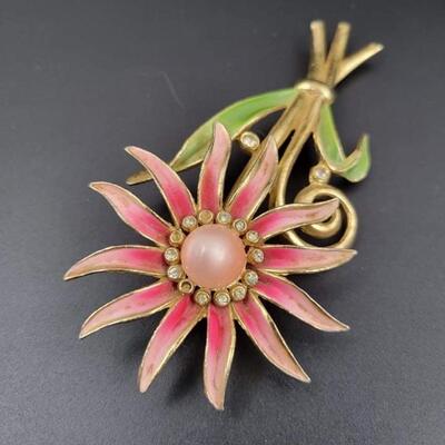 VINTAGE â€œCOROâ€ PINK ENAMEL FLOWER BROOCH