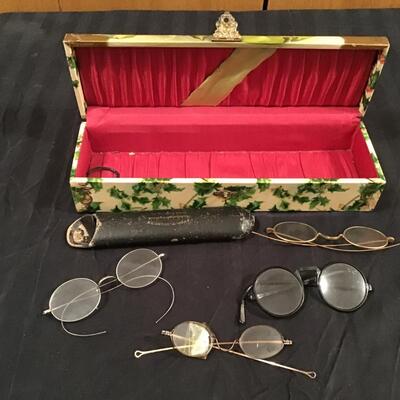 157 - Vintage Glasses with Case
